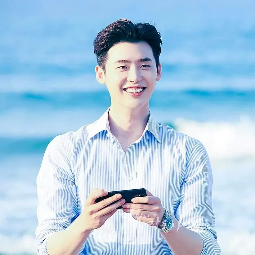 Latest photo of Lee Jongsuk