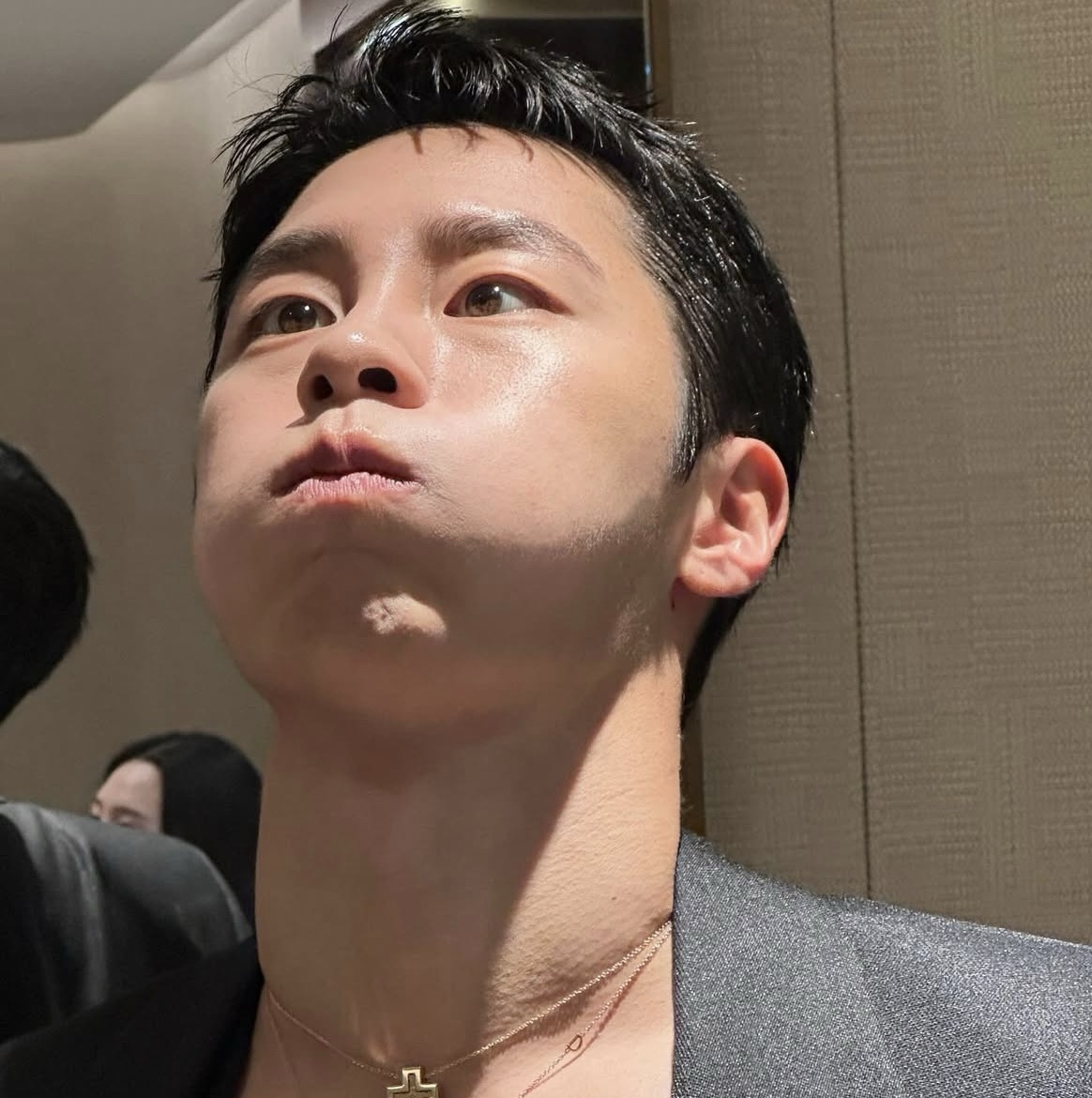 Recent activity shot of Lee Jaewook