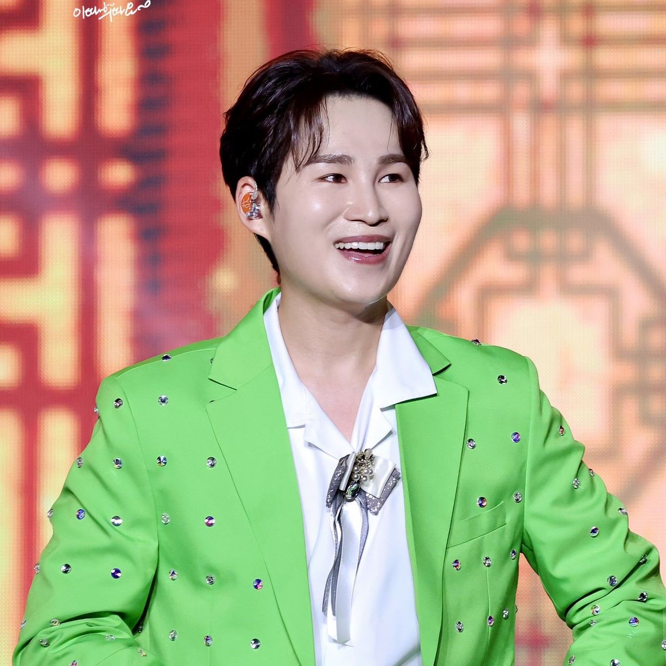 김희재의 비하인드 컷