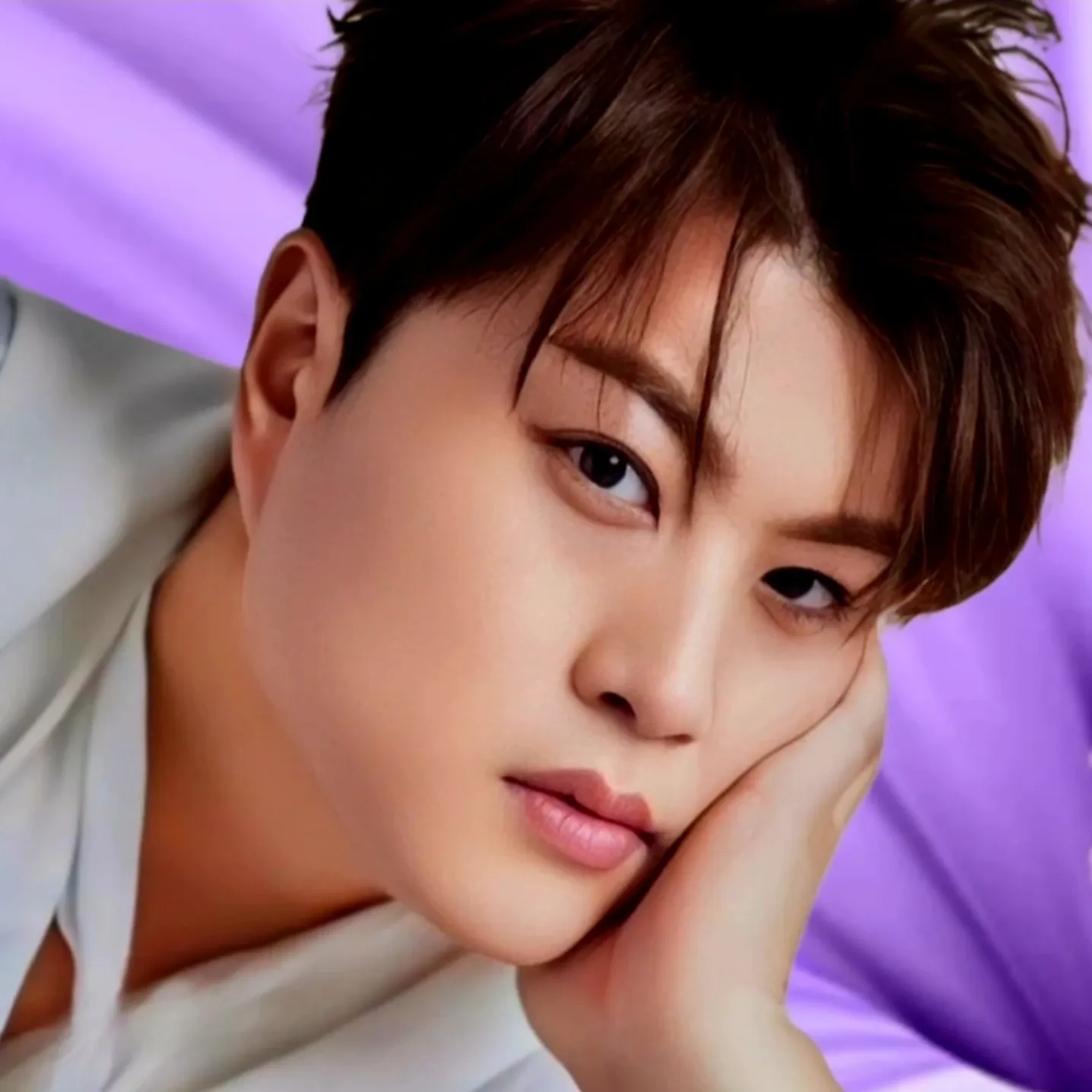 Behind-the-scenes cut of Kim Hojoong