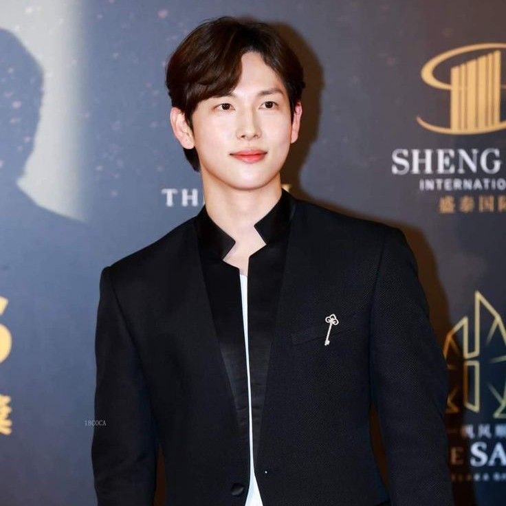 Latest photo of Yim Siwan