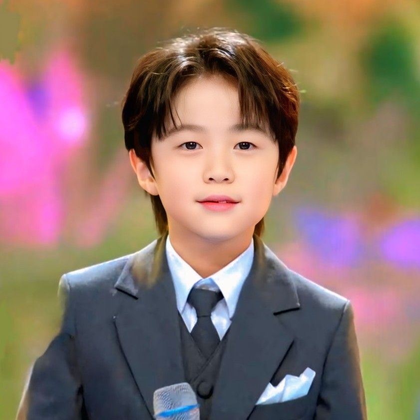 粉丝拍下的You Jiwoo瞬间