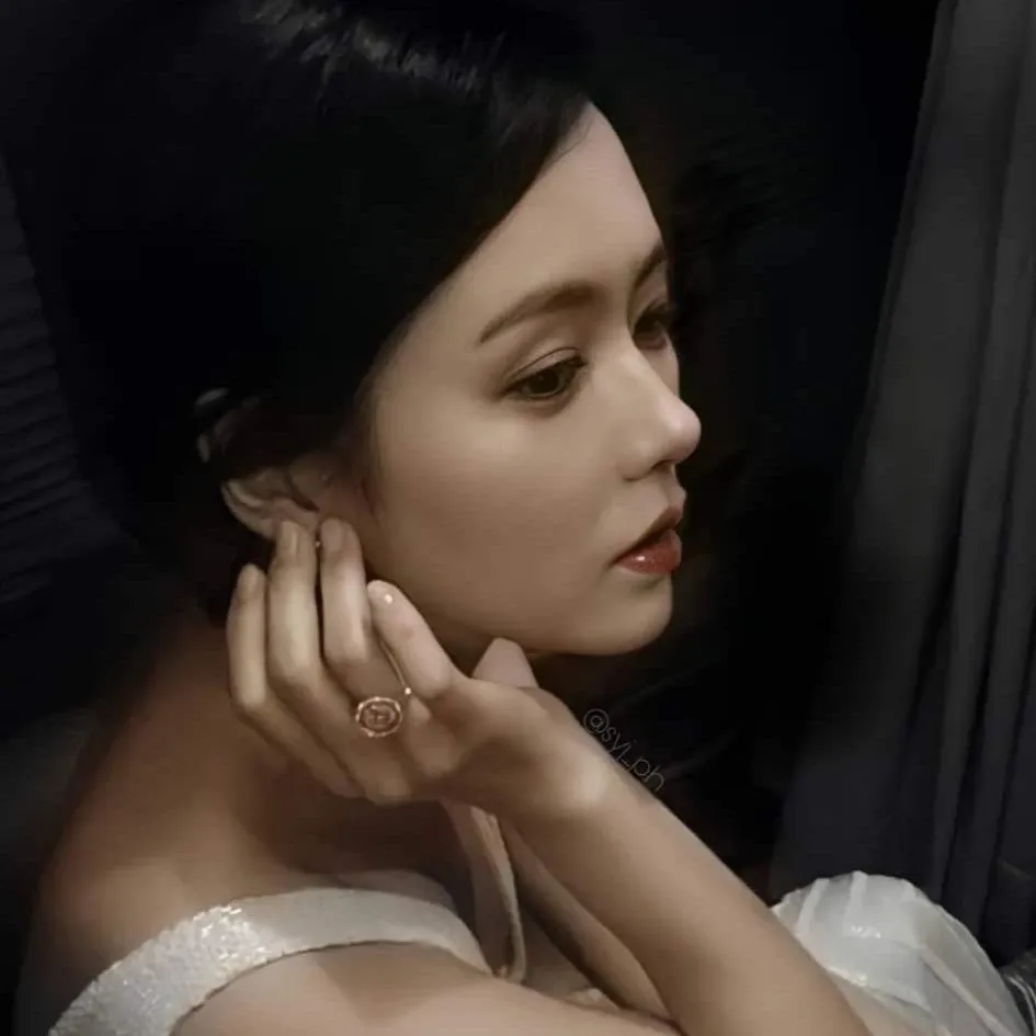 ソン・イェジンの最新写真