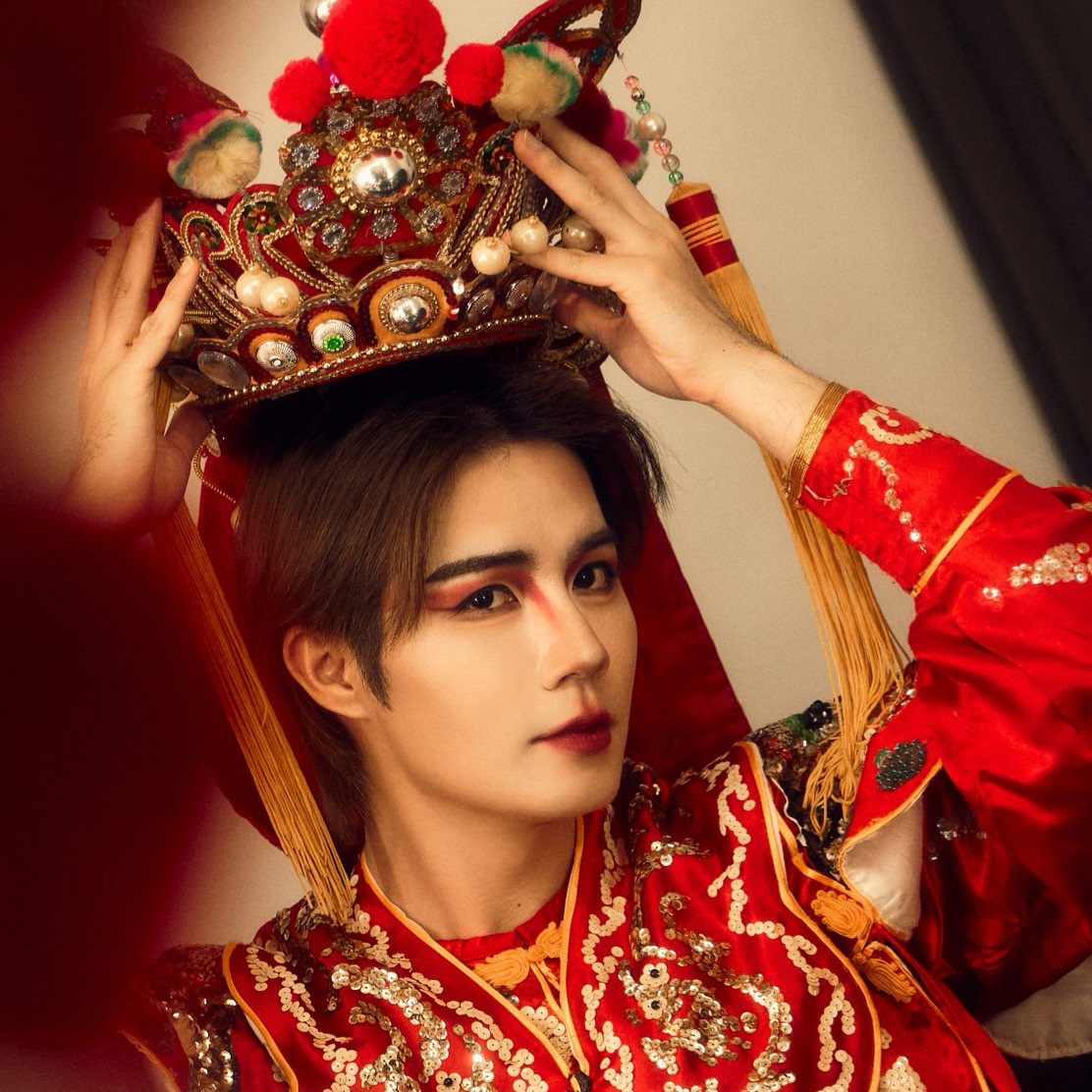 Behind-the-scenes cut of ZeePruk