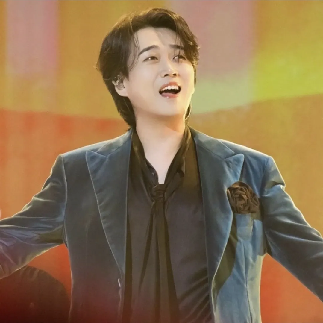 Behind-the-scenes cut of Hwang Youngwoong