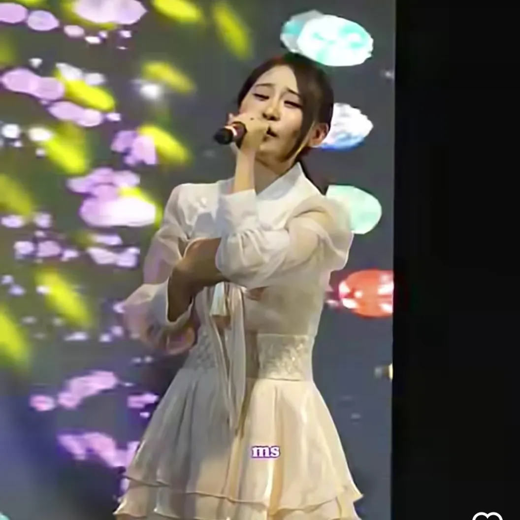 김다현 최근 활동샷