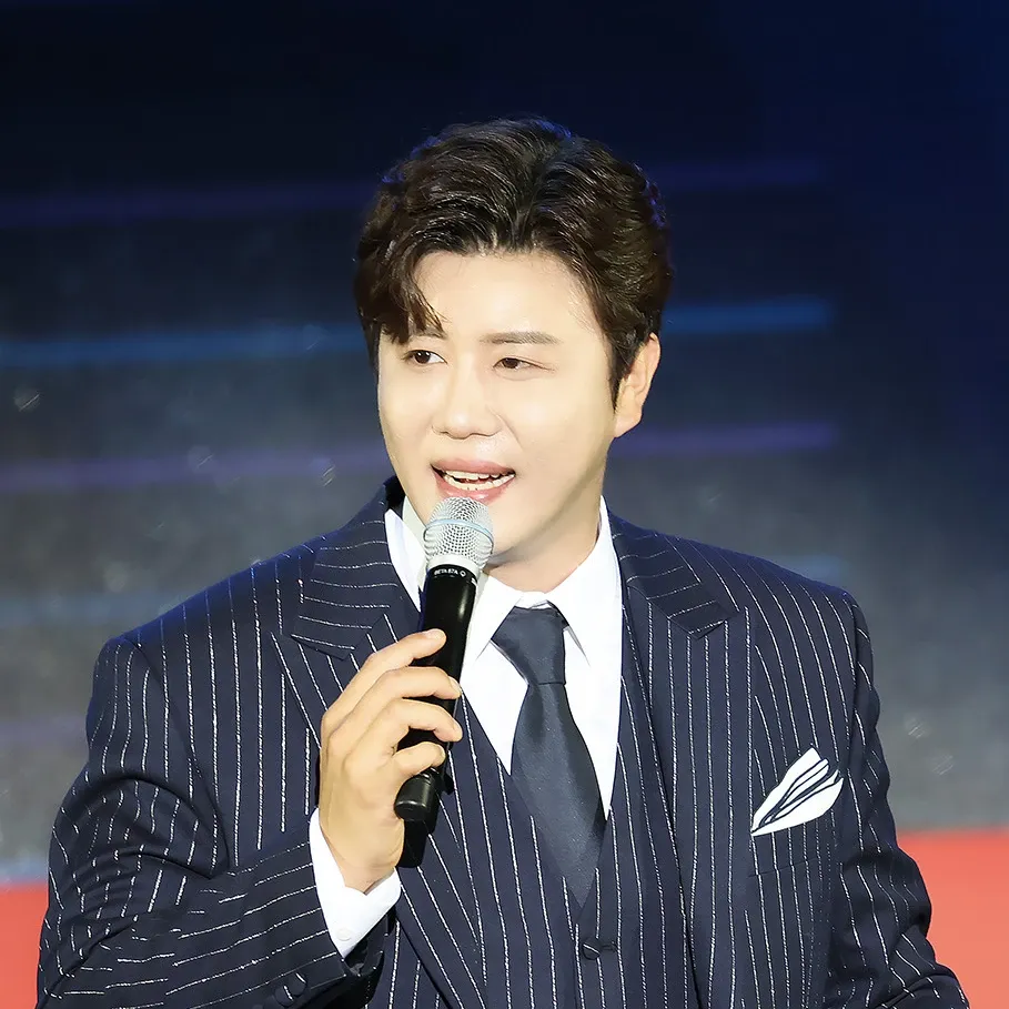 Behind-the-scenes cut of Jin Haesung