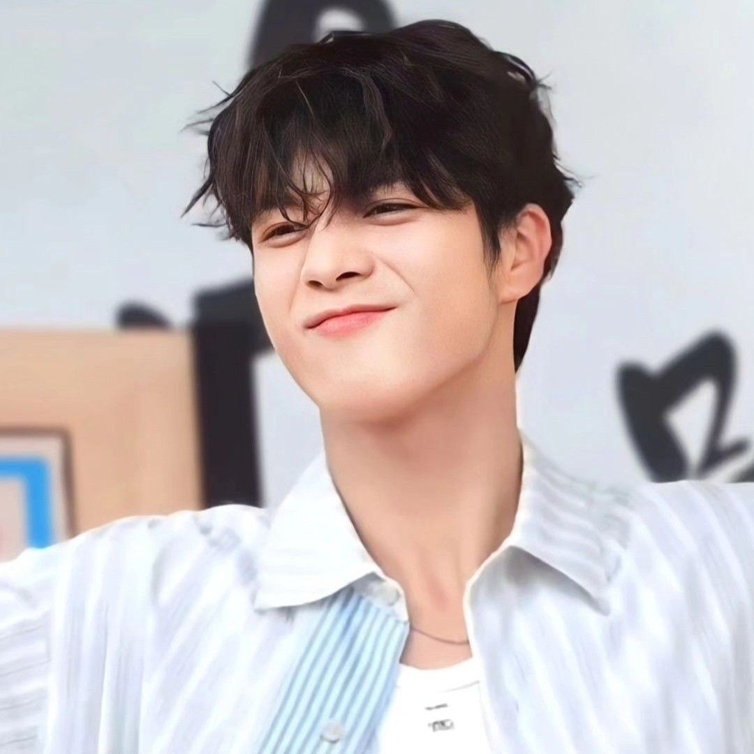 A moment captured by a fan of Jeong Dongwon