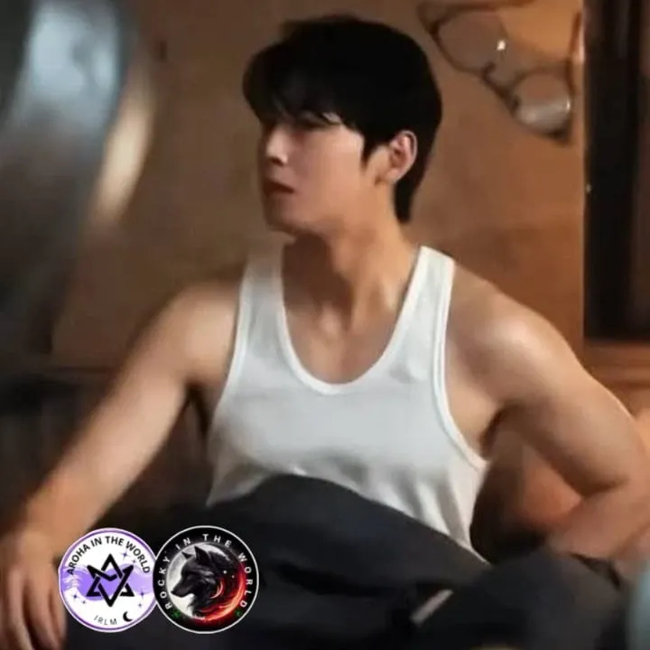 Latest photo of Cha Eunwoo