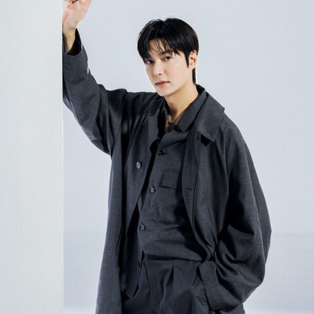 Recent activity shot of Lee Minho