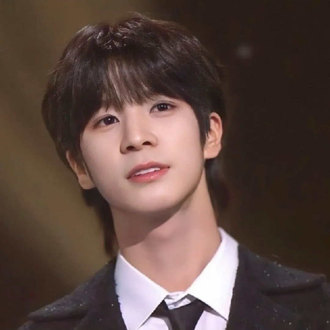 粉丝拍下的郑东元瞬间