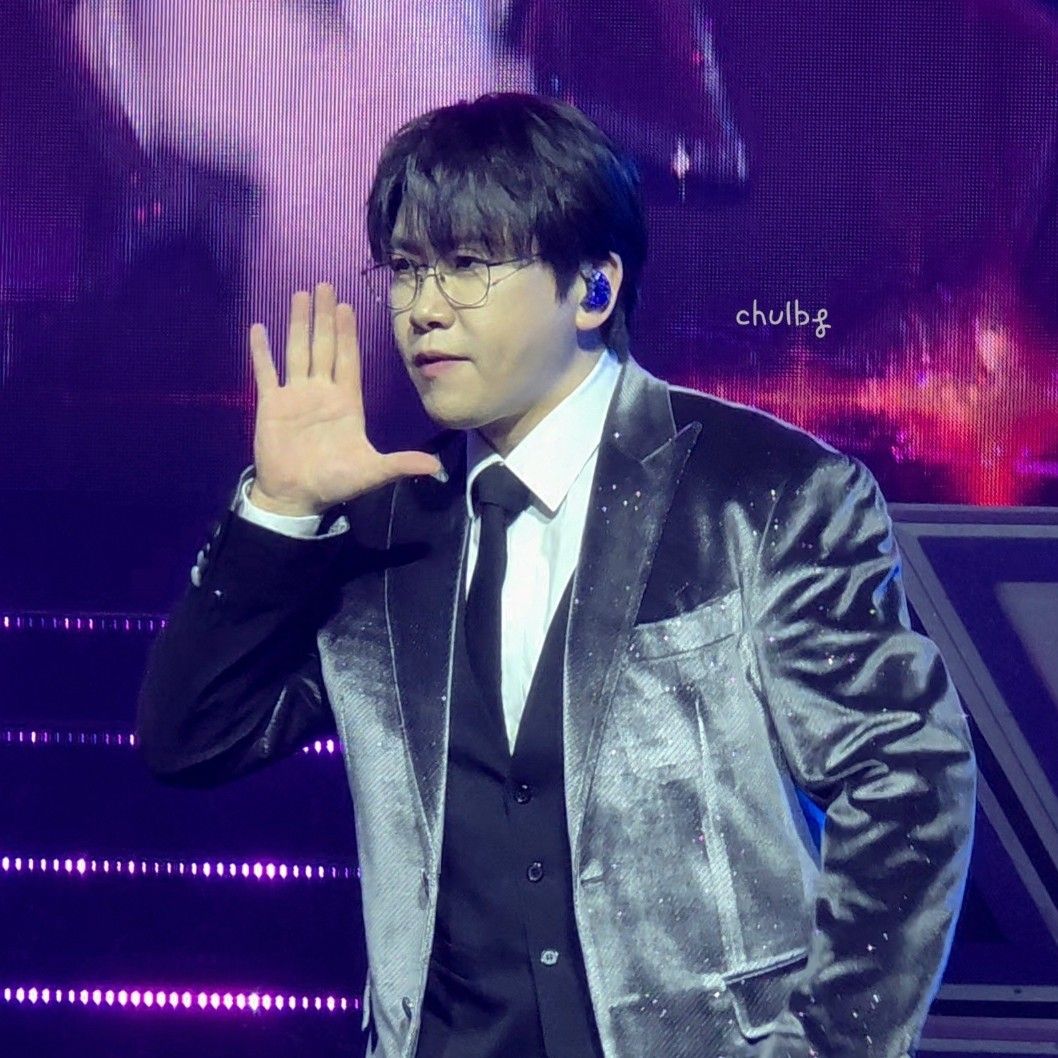 A moment captured by a fan of Chungil