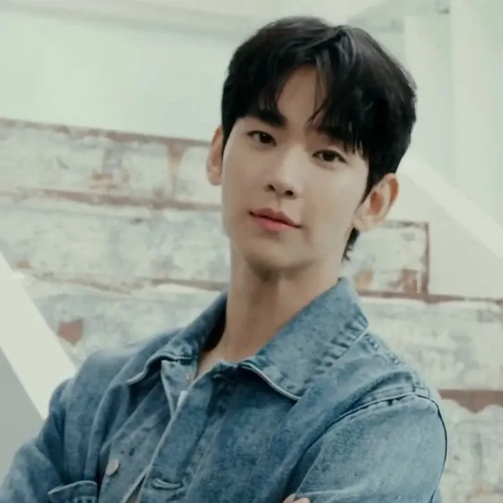 Recent activity shot of Kim Soohyun