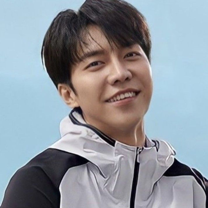 A moment captured by a fan of Lee Seunggi