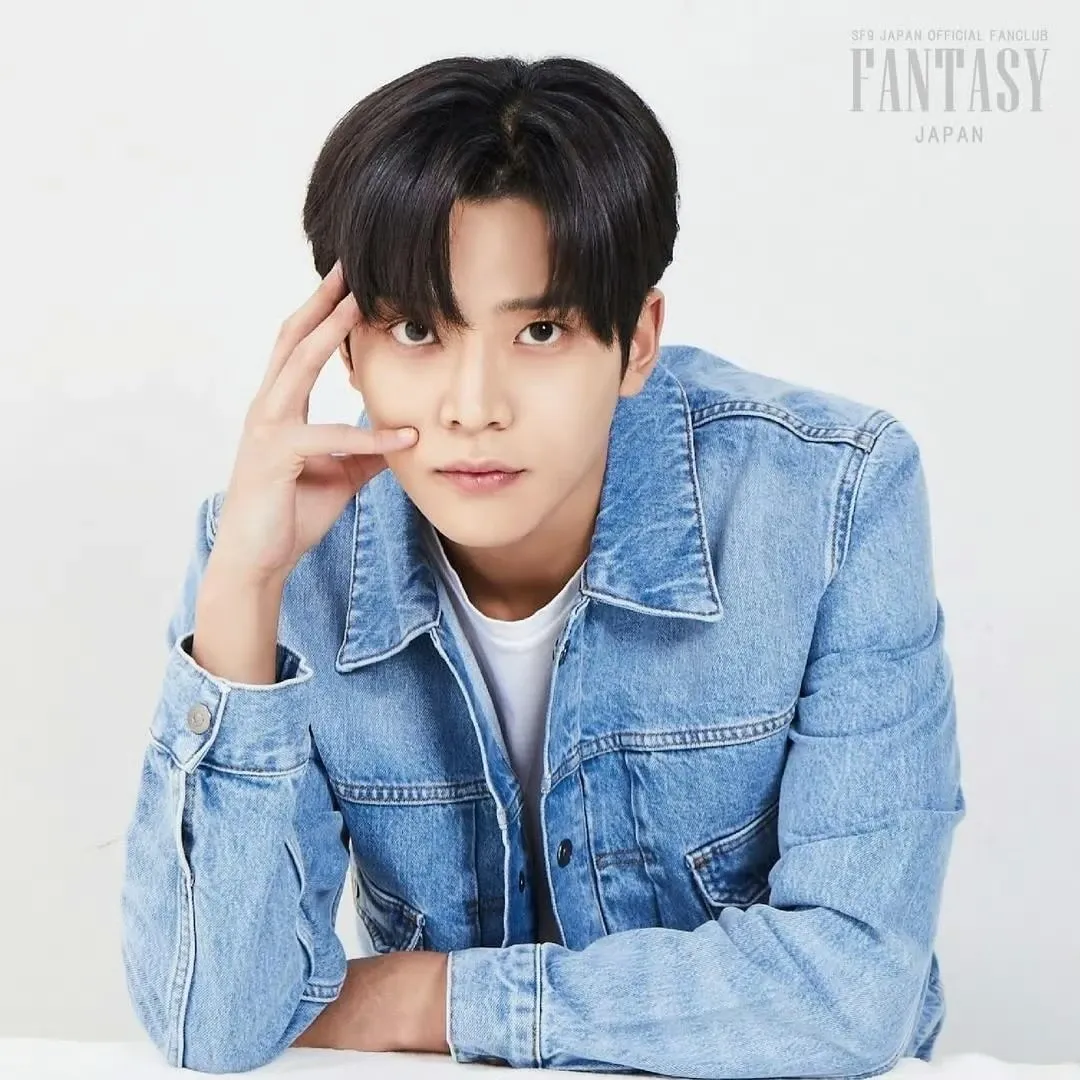 로운 최근 활동샷