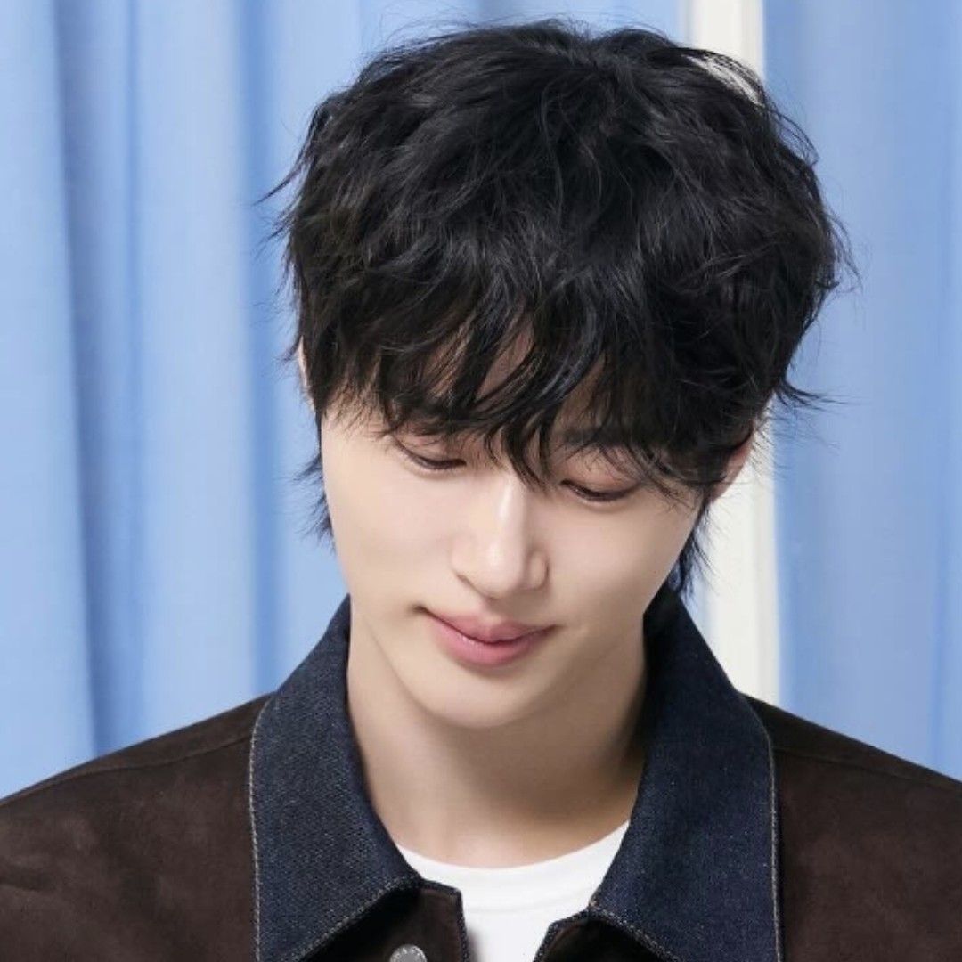 Recent activity shot of Byeon Wooseok