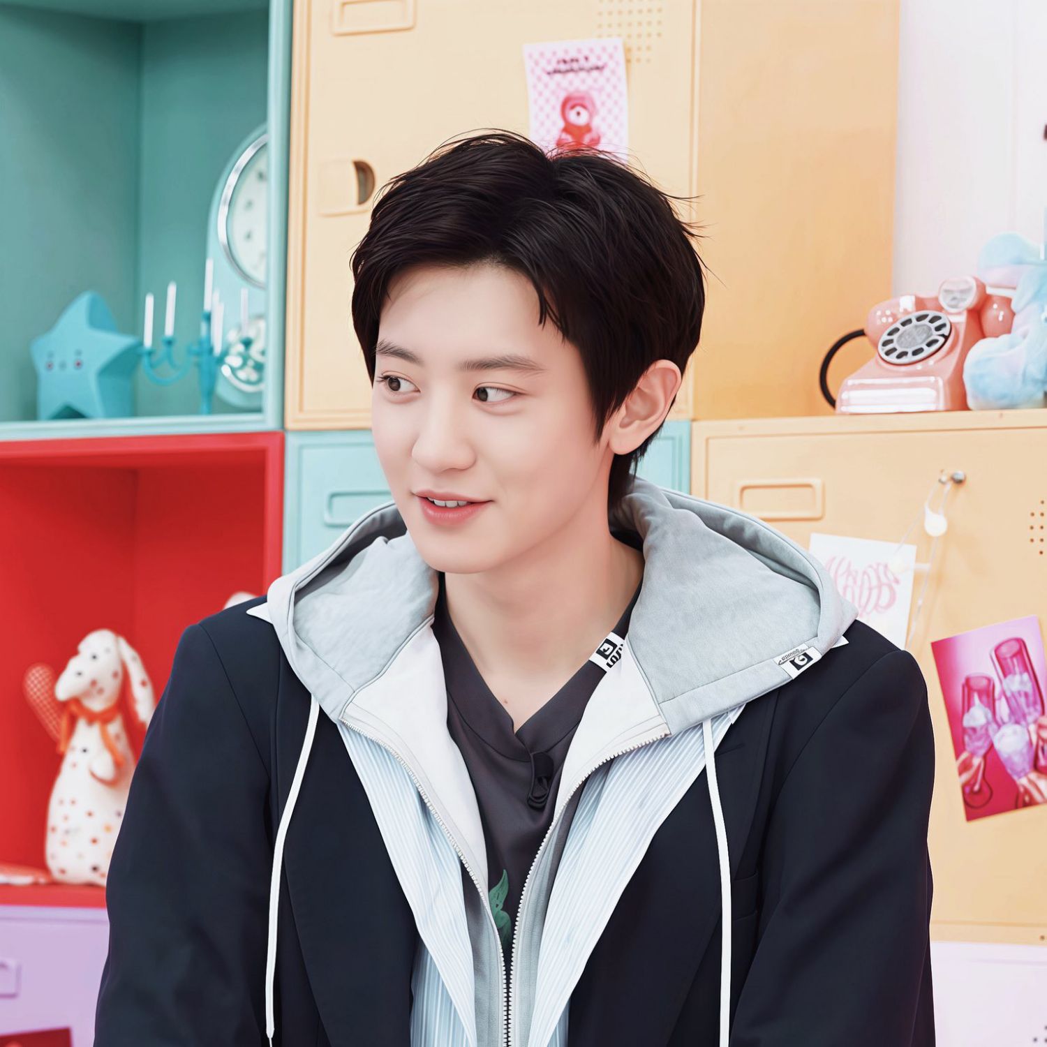Behind-the-scenes cut of Chanyeol