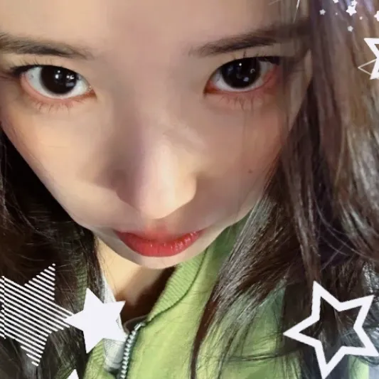 Foto terbaru dari IU