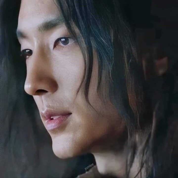 A moment captured by a fan of Lee Joongi