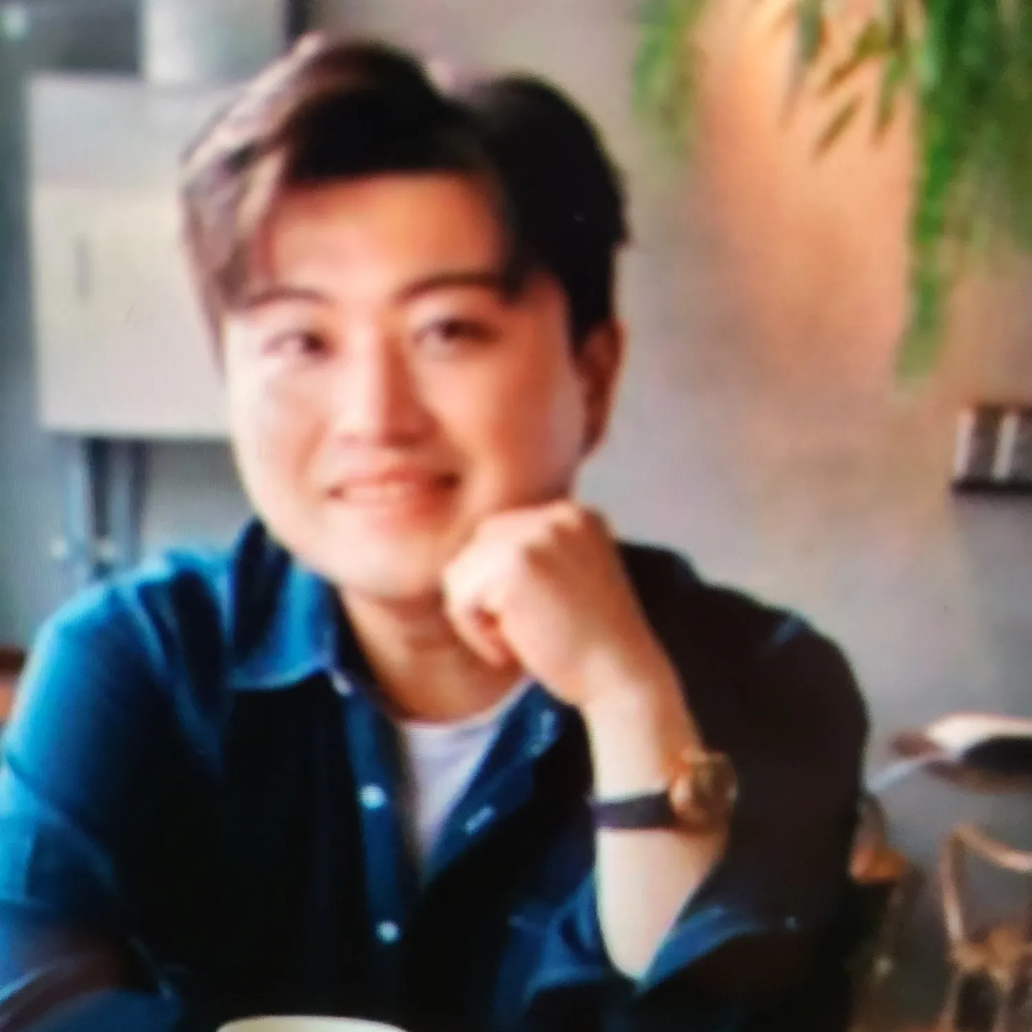 粉丝拍下的金浩中瞬间