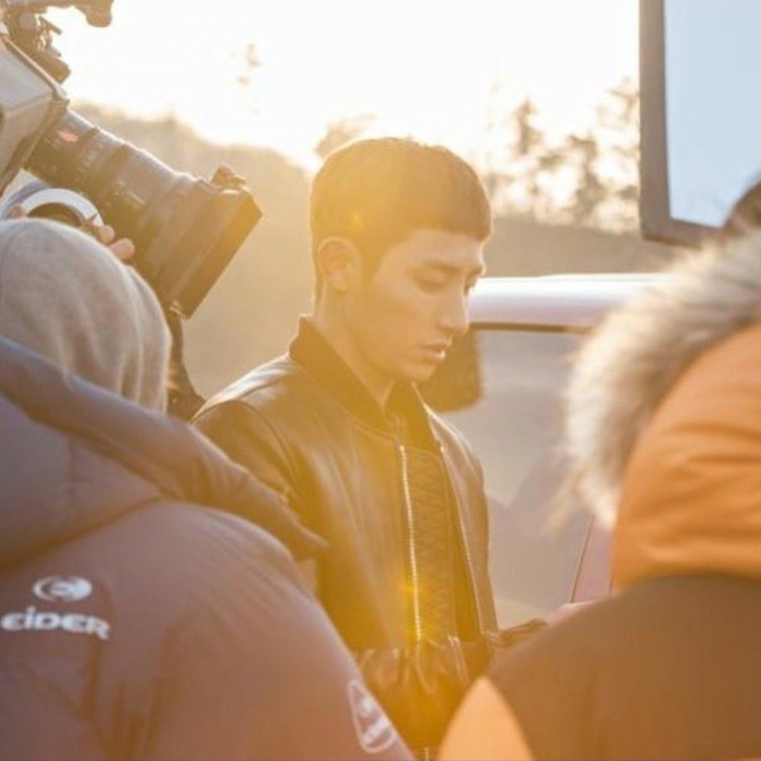 Behind-the-scenes cut of Lee Soohyuk