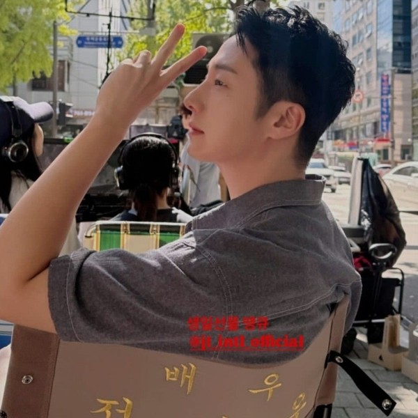 Representative photo of Jung Ilwoo showing their charm