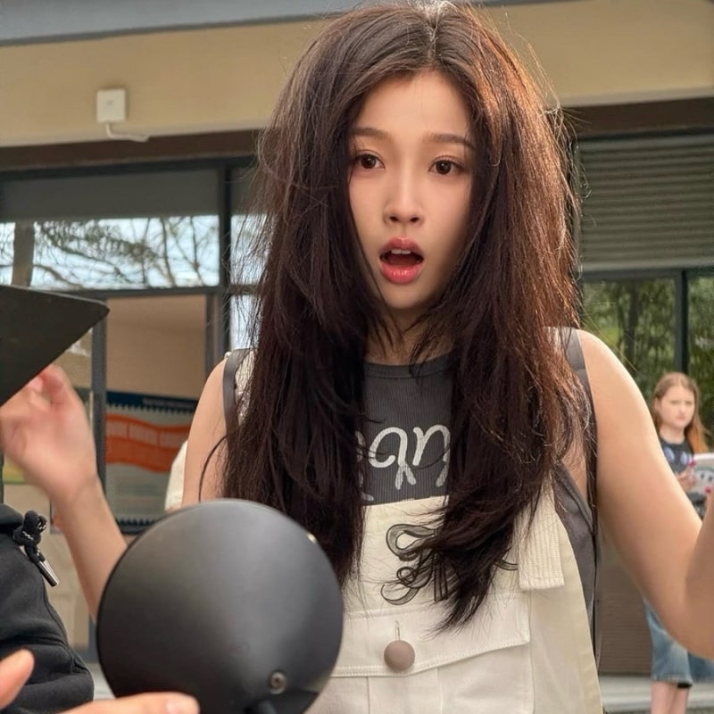 Behind-the-scenes cut of Esther Yu