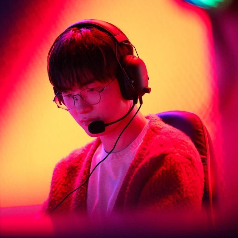 Latest photo of Faker