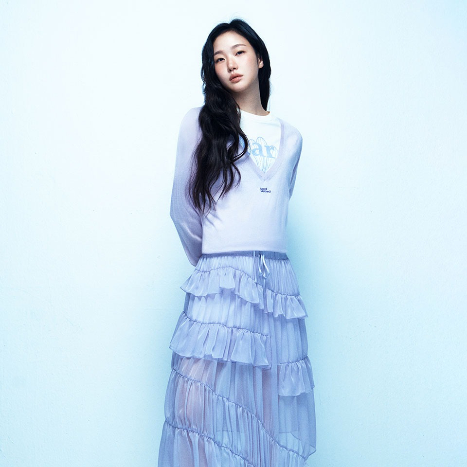 キム・ゴウンのビハインドカット