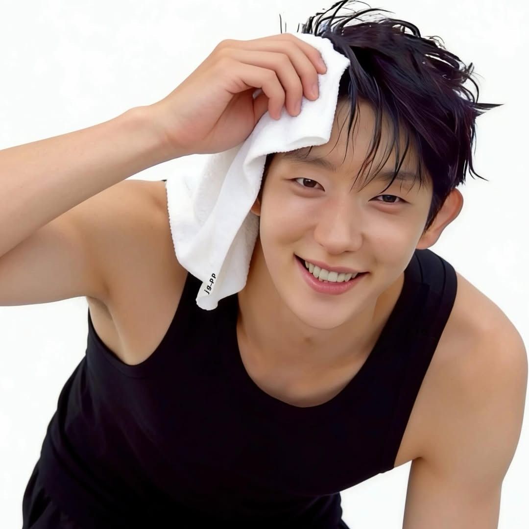 A moment captured by a fan of Lee Joongi