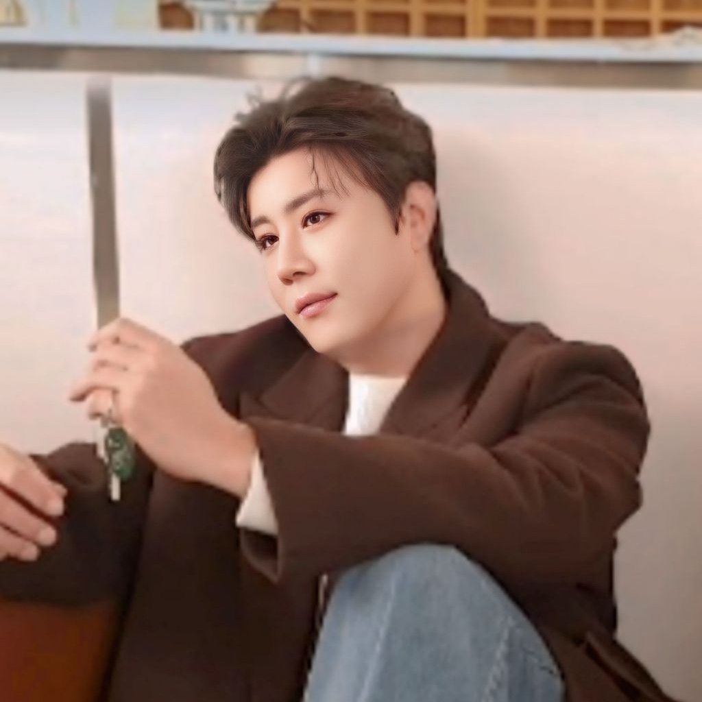 チン・ヘソンの最新写真