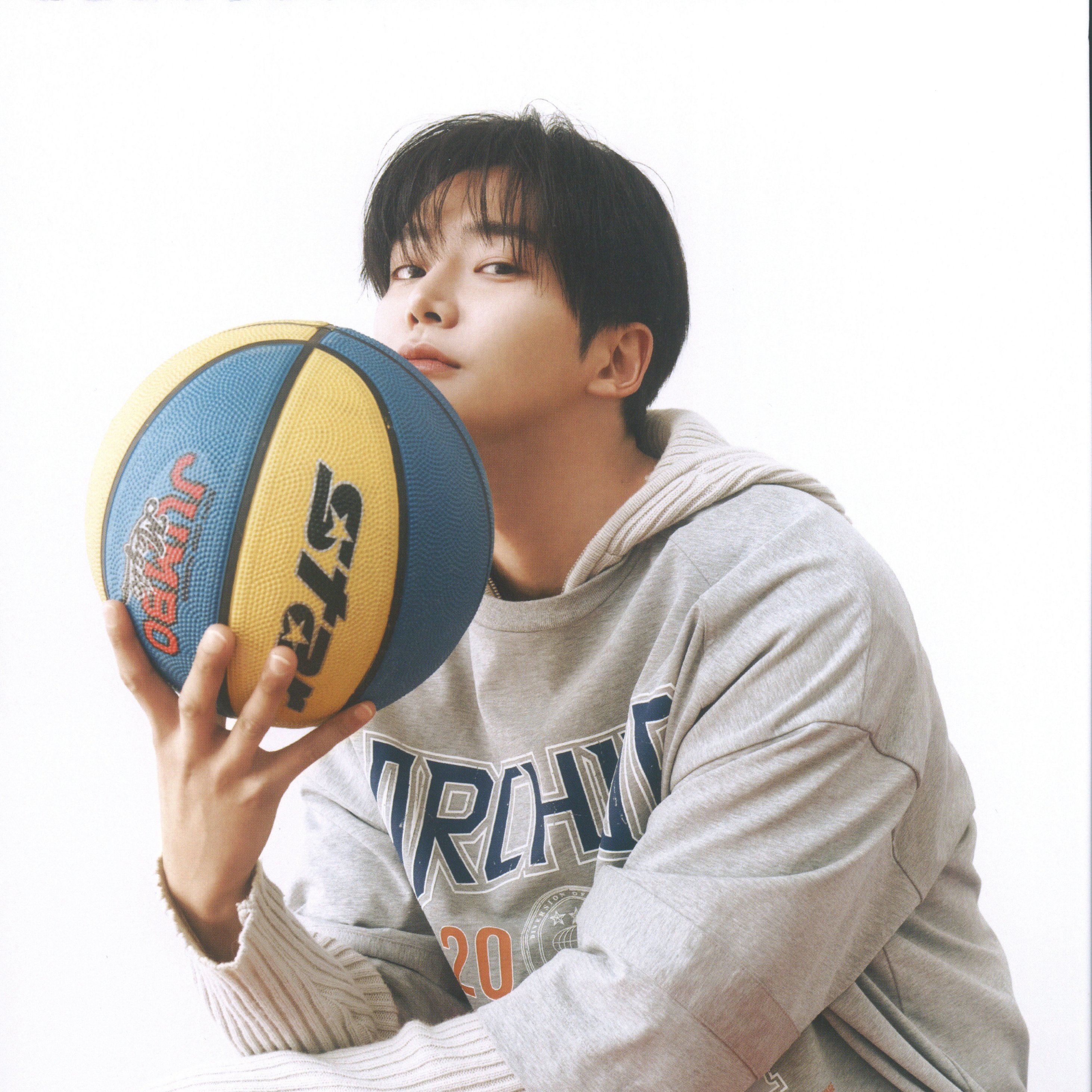 Cuplikan di balik layar dari Rowoon