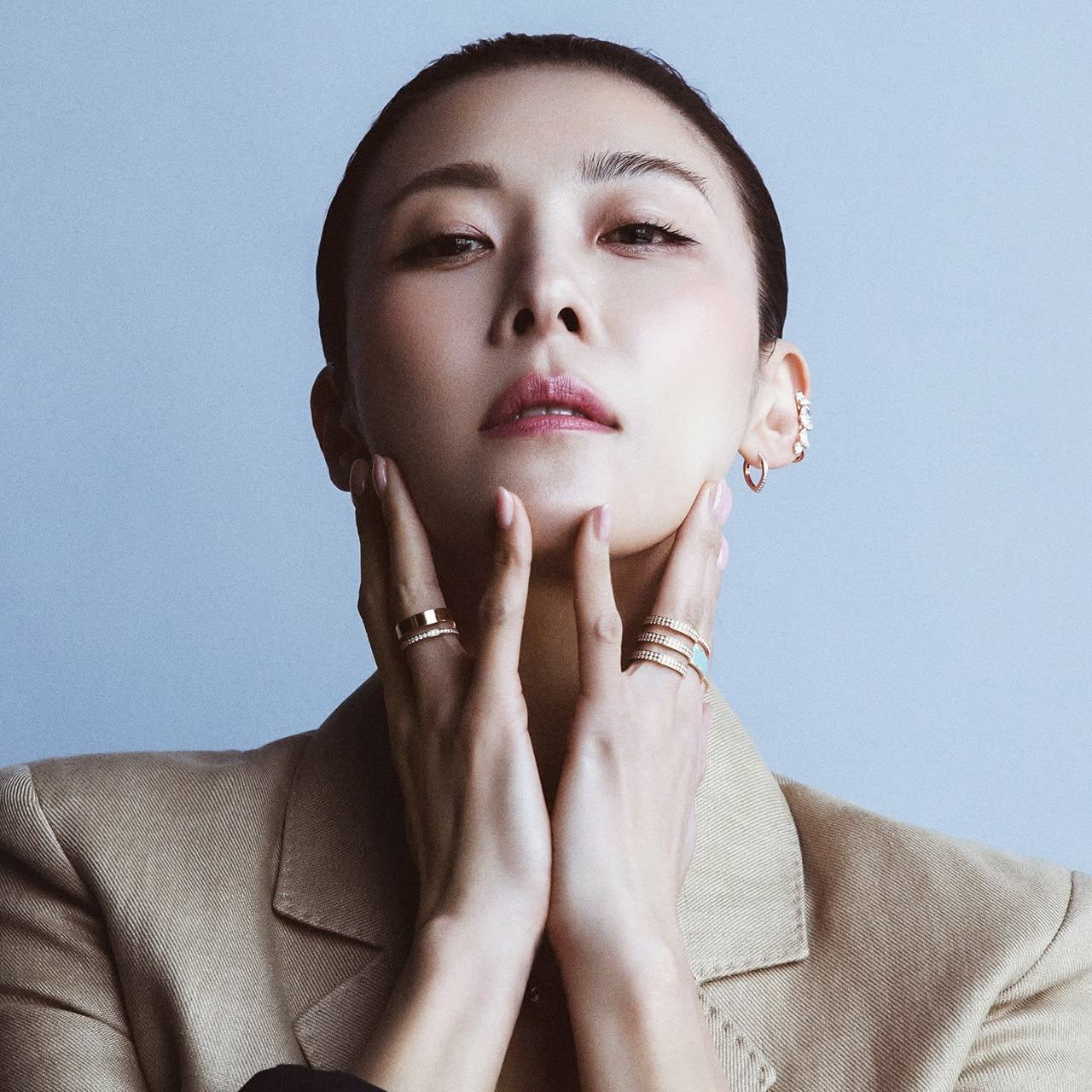 Behind-the-scenes cut of Ha Jiwon