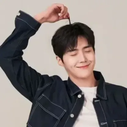 Behind-the-scenes cut of Kim Seonho