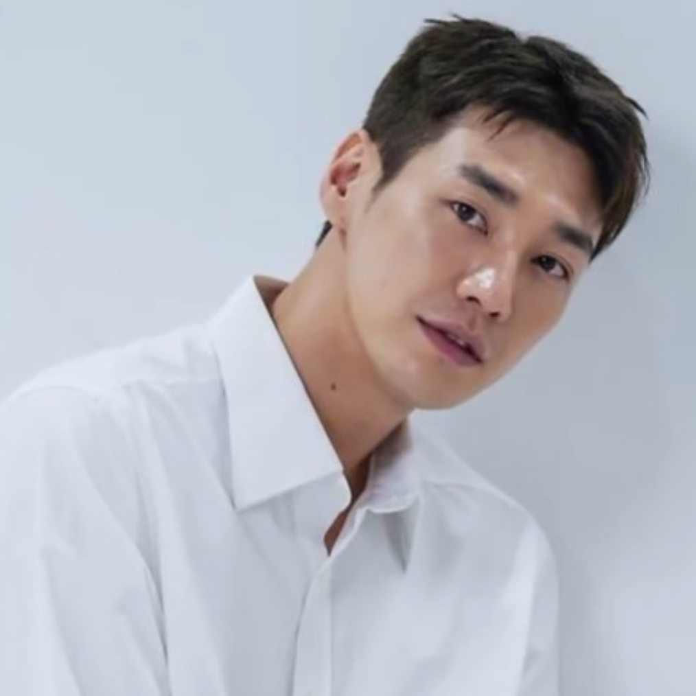 Latest photo of Kim Youngkwang