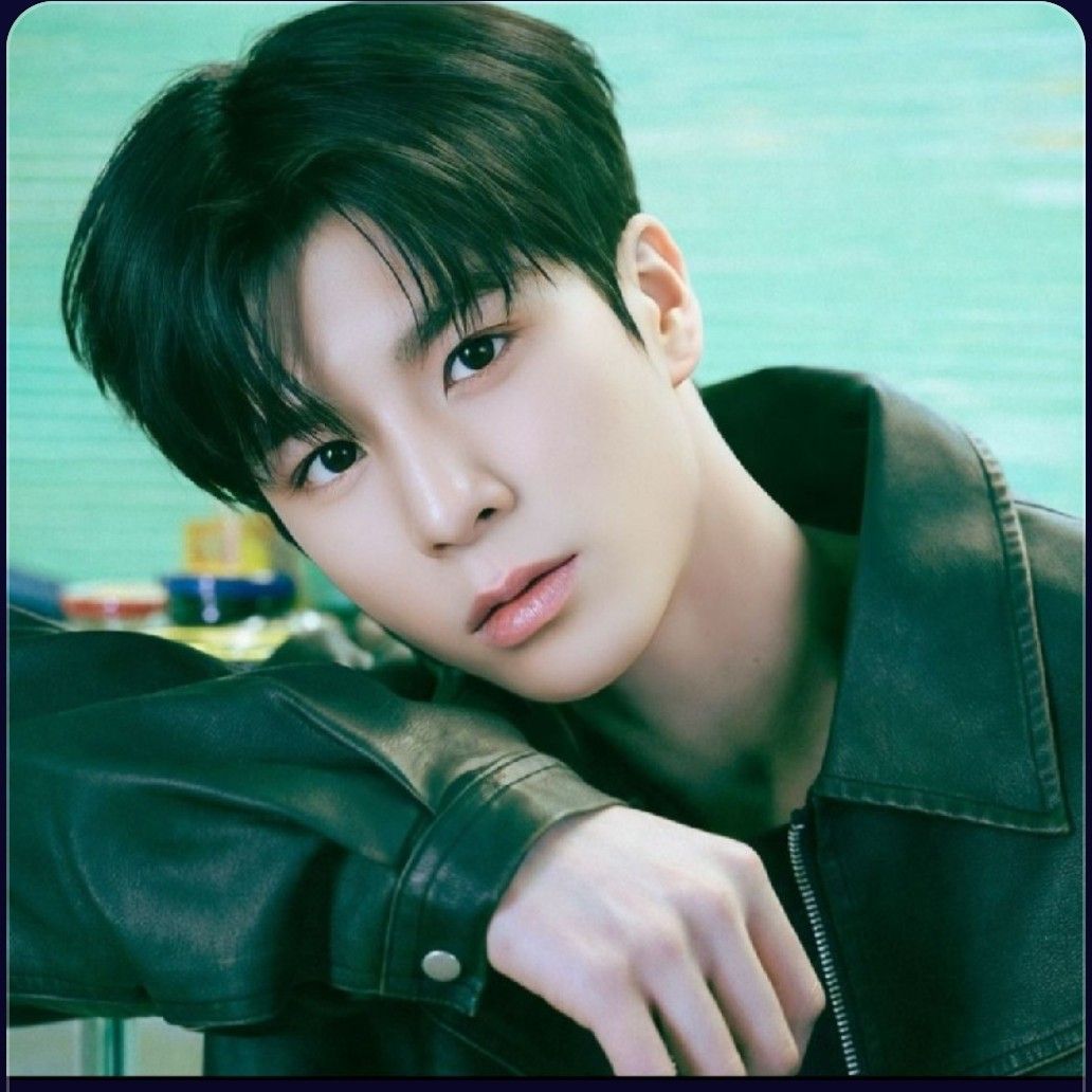 Momen yang diabadikan oleh penggemar Jeong Dongwon