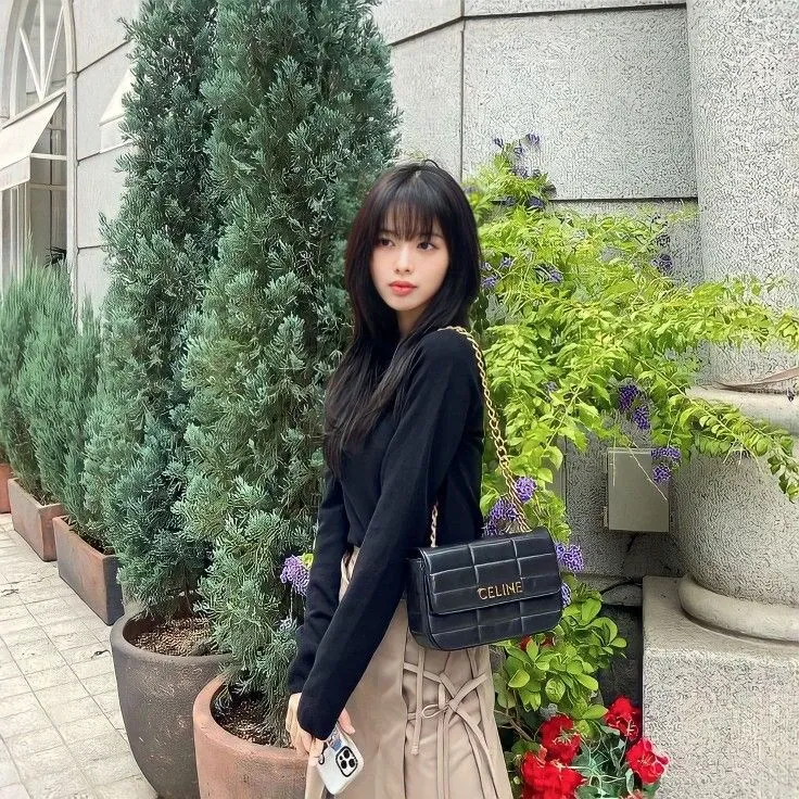 Recent activity shot of Roh Jeongeui