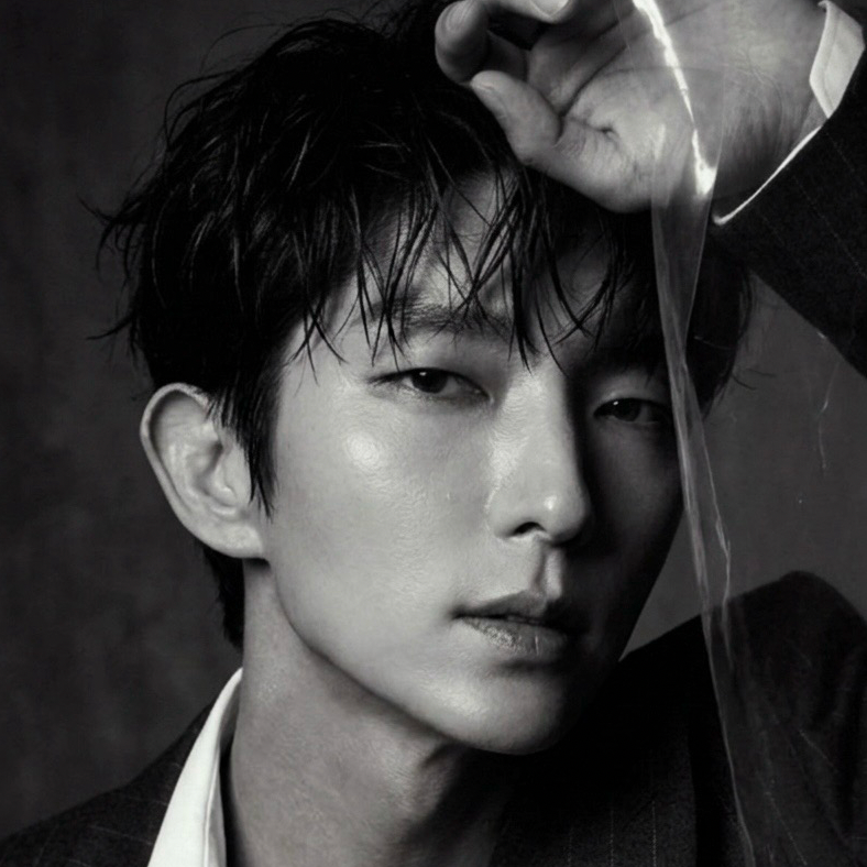 Latest photo of Lee Joongi