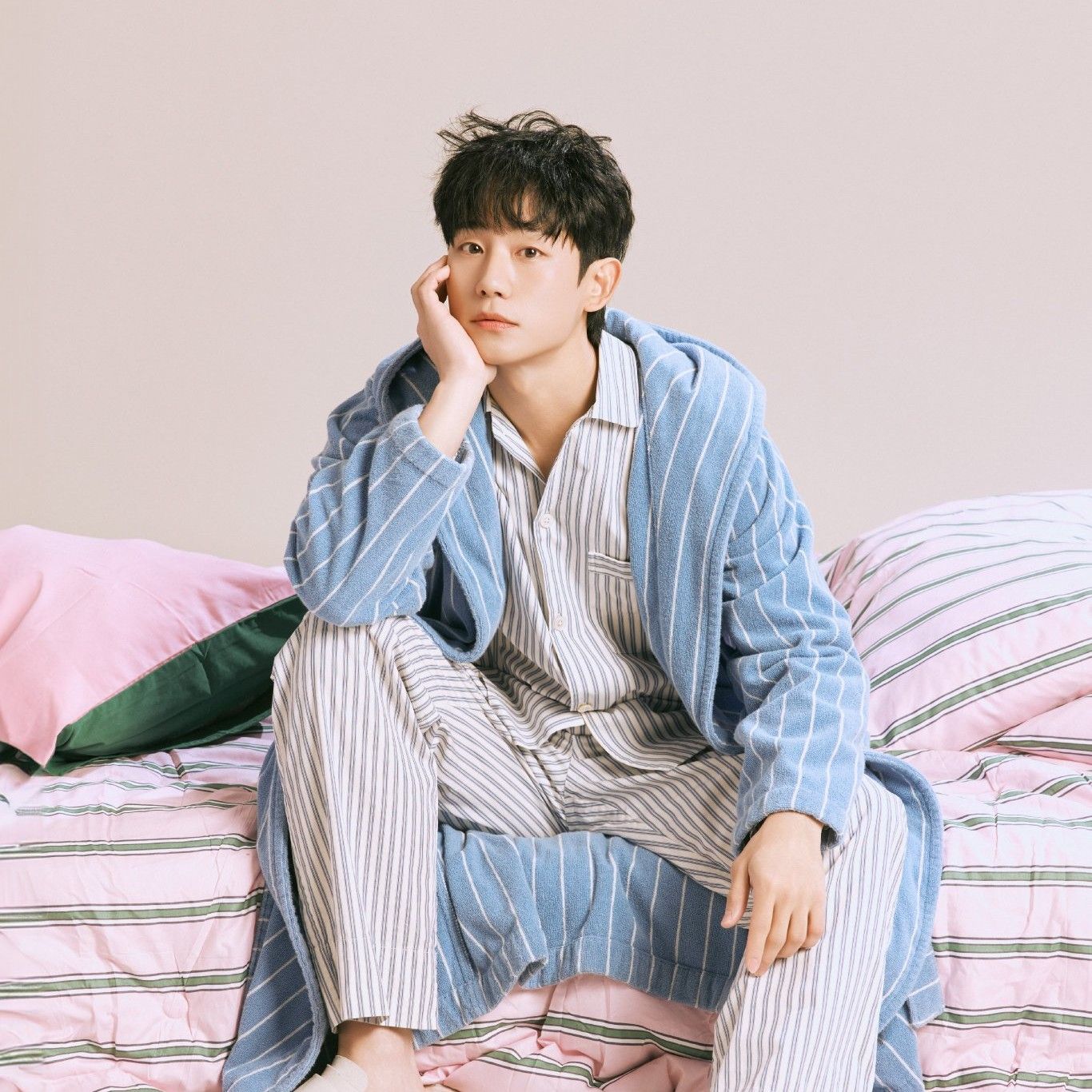 Recent activity shot of Jung Haein