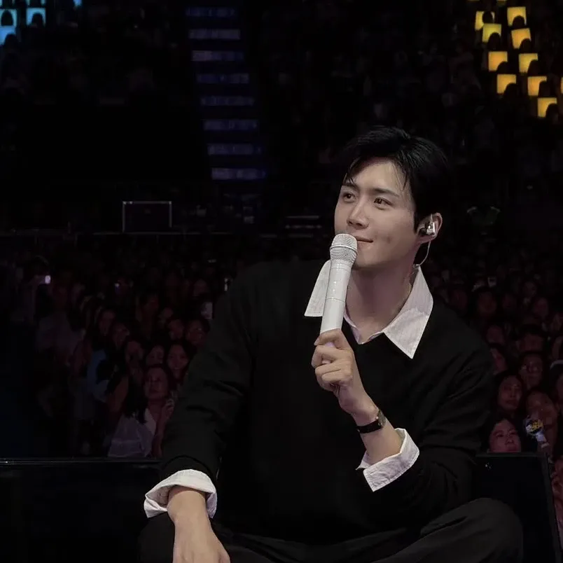 김선호 최근 활동샷