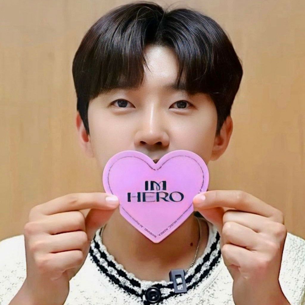 Momen yang diabadikan oleh penggemar Lim Youngwoong