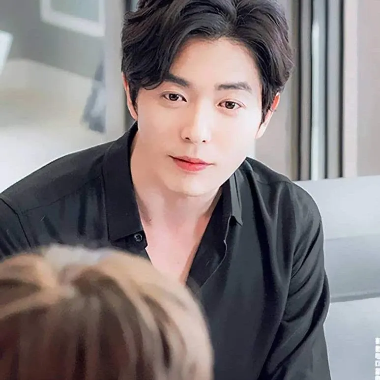 A moment captured by a fan of Kim Jaewook