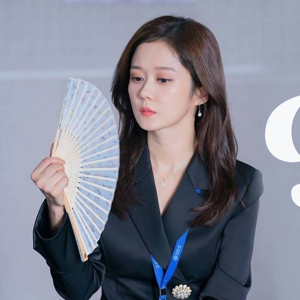 Recent activity shot of Jang Nara