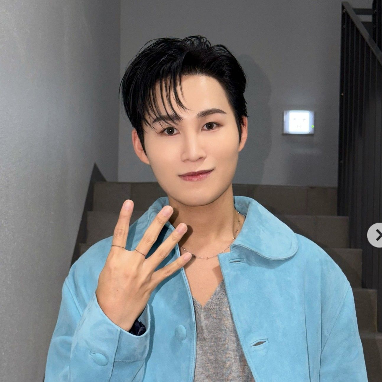 粉丝拍下的金熙栽瞬间