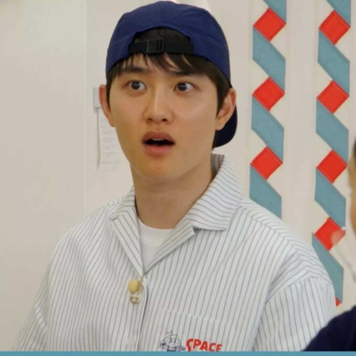 Cuplikan di balik layar dari Doh Kyungsoo (D.O.)