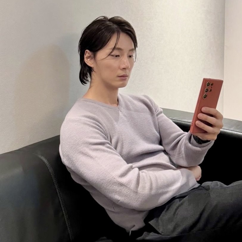 A moment captured by a fan of Yoon Shiyoon