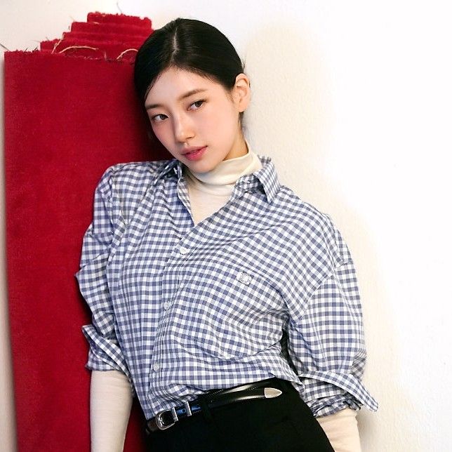 Recent activity shot of Bae Suzy