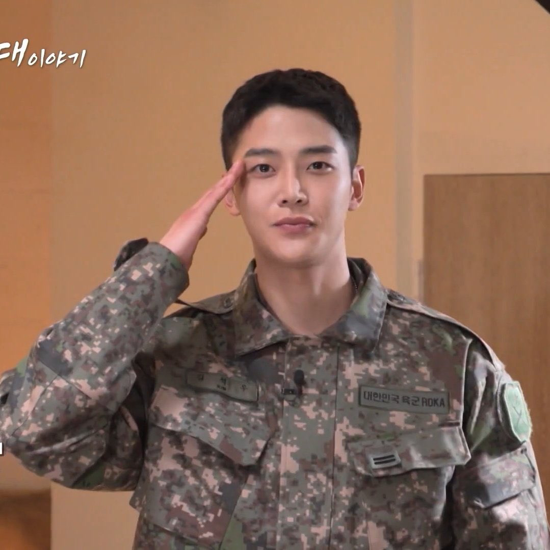 粉丝拍下的路云瞬间