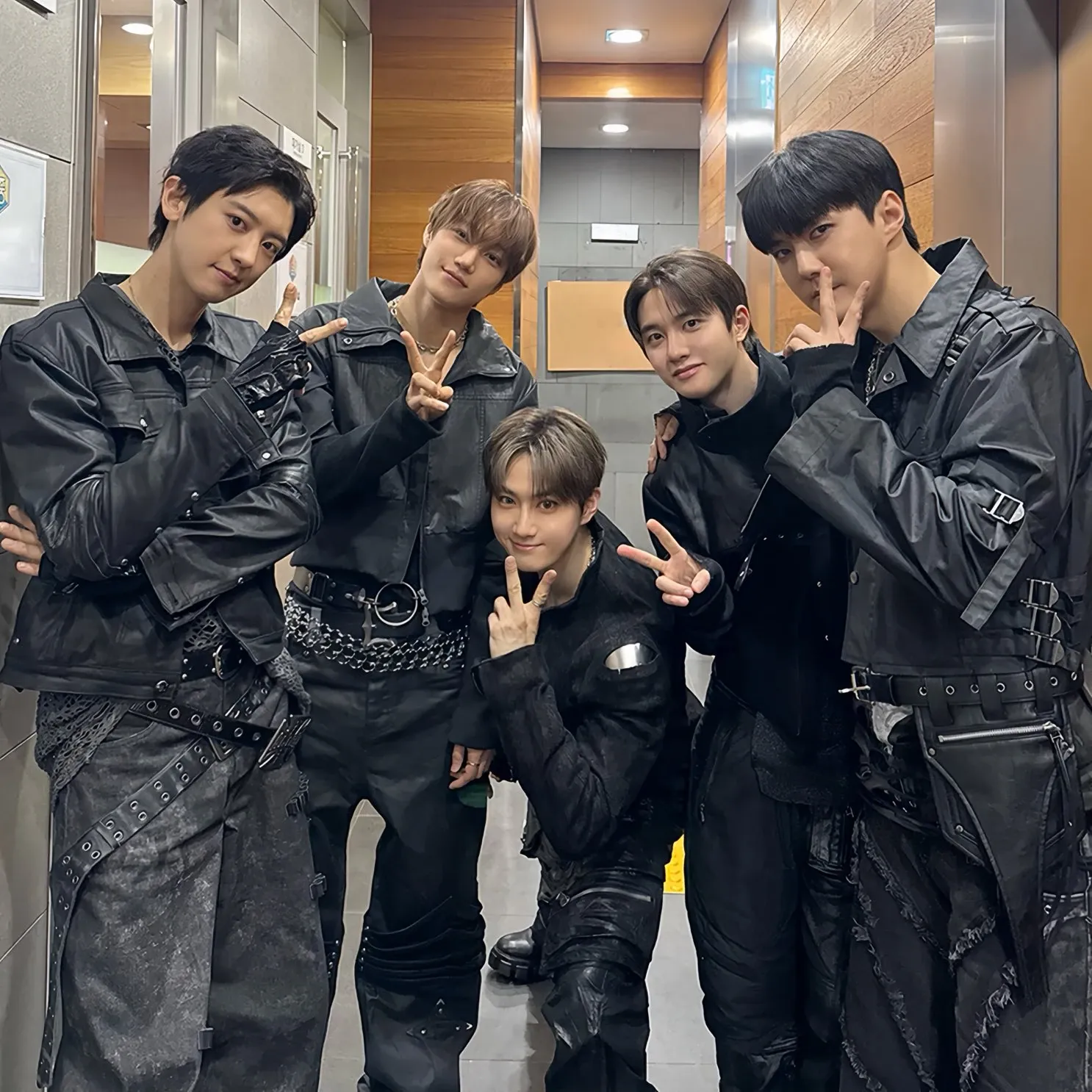 Cuplikan di balik layar dari Doh Kyungsoo (D.O.)