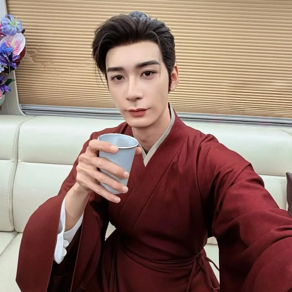 Latest photo of Chen Xingxu